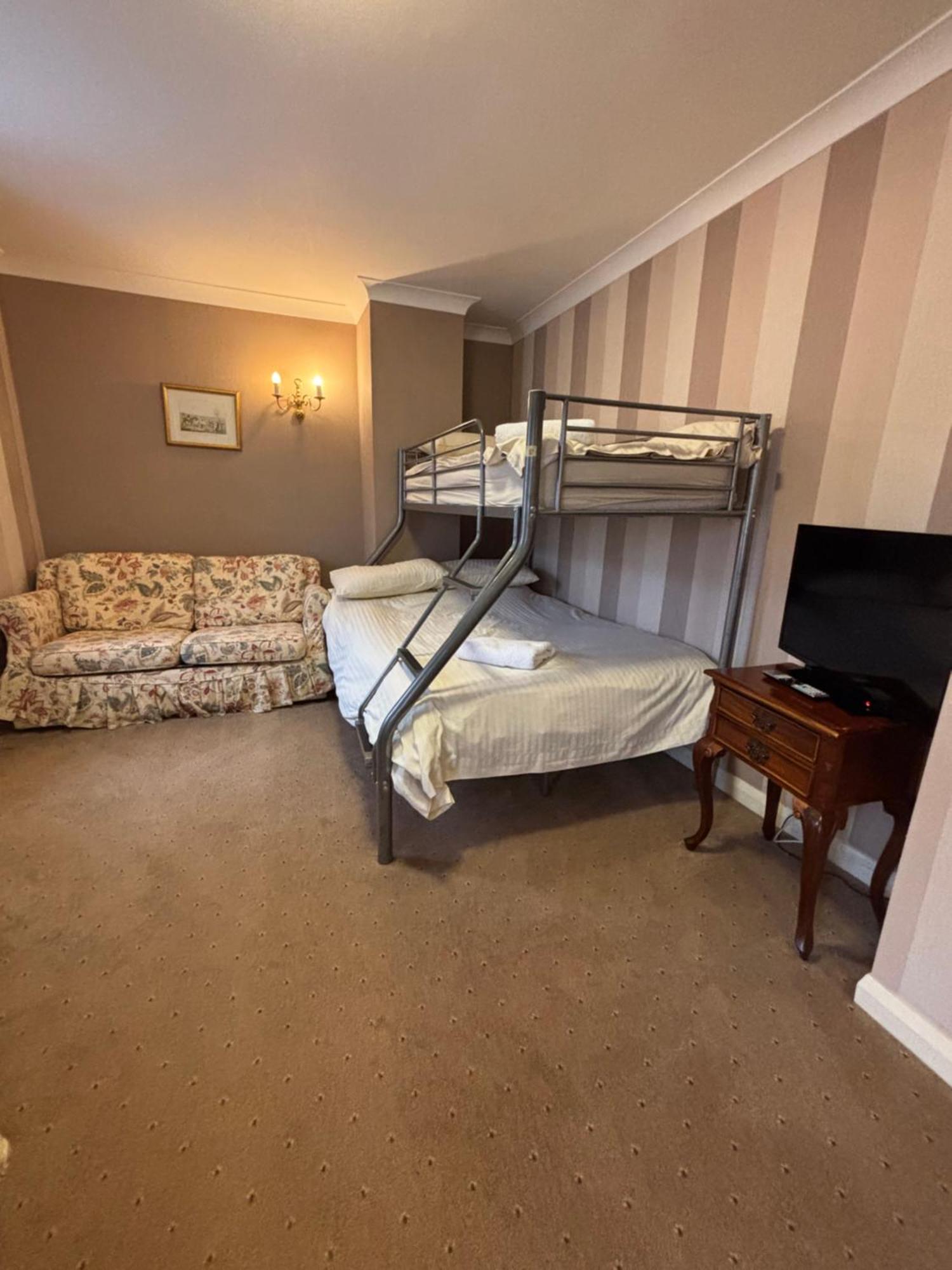 Albright Hussey Manor Hotel Hadnall Exterior foto