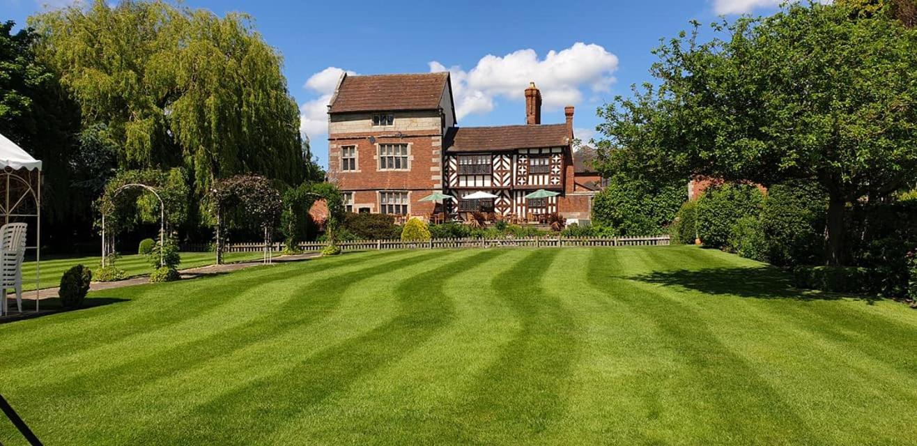 Albright Hussey Manor Hotel Hadnall Exterior foto